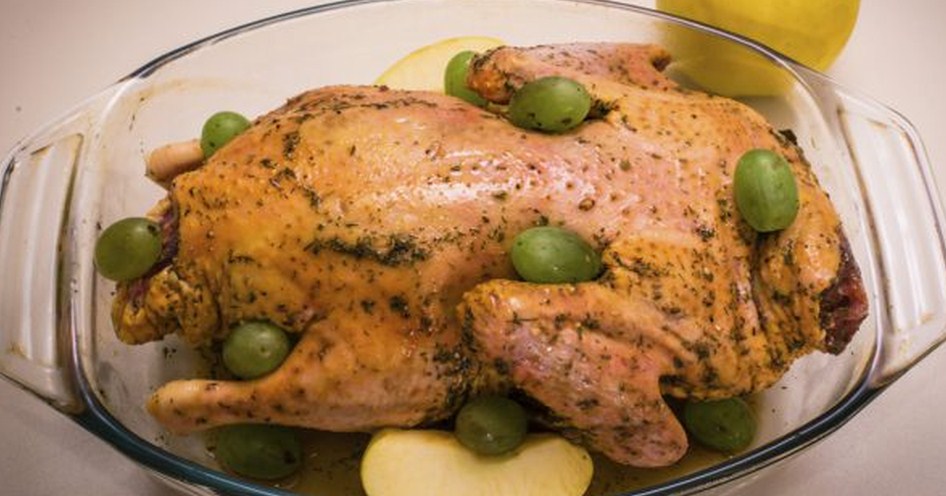 „Neuvěřitelně chutné, recept rozhodně není složitý“ : Jak péct kachnu s jablky v troubě