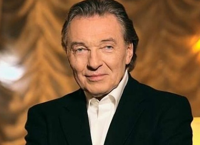 „Nahrávky Karla jsou určitě momentálně nejprodávanější“ : Zájem Čechů o hudbu Gotta před svátky neopadá