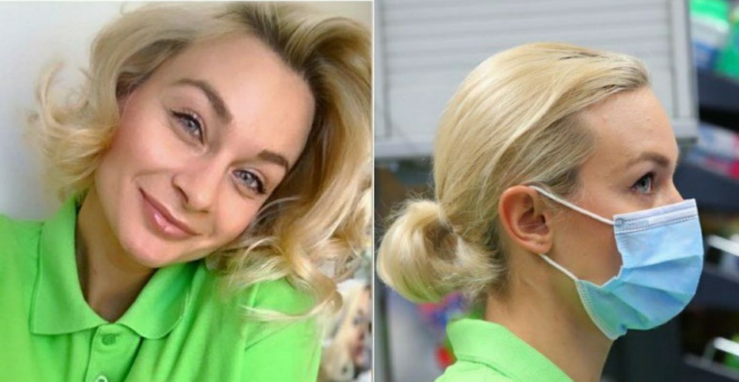 „Všichni mi řekli, že jsem frajerka, a já jsem ráda, že můžu zaplatit nájem“: Barbora Mottlová popsala, jak zvládá práci za kasou