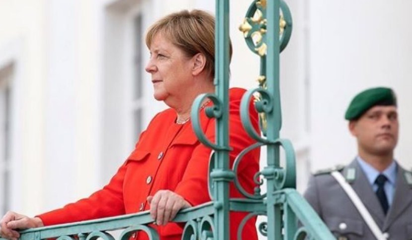 „Vrátila se do kanceláře“: Angela Merkelová vyšla z dvoutýdenní izolace