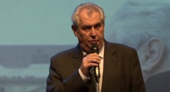 Na Hradě prozradili, kde Zeman bude trávit dovolenou: kromě toho má řešit i pracovní povinnosti