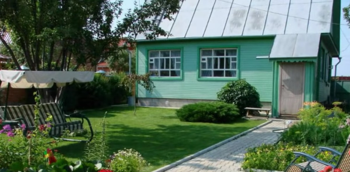 Příběh ze života: „Bratr žádá peníze za dovolenou na své chalupě. Tak příbuzní nedělají“