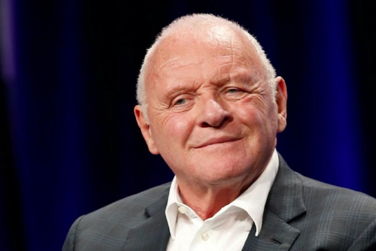 84letý Anthony Hopkins se pochlubil odvážným videem na sociálních sítích: Ukázal vánoční tanec