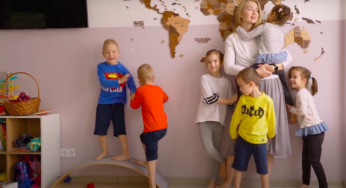 Žena porodila manželovi paterčata a on ji opustil: Jak maminka a děti žijí dnes