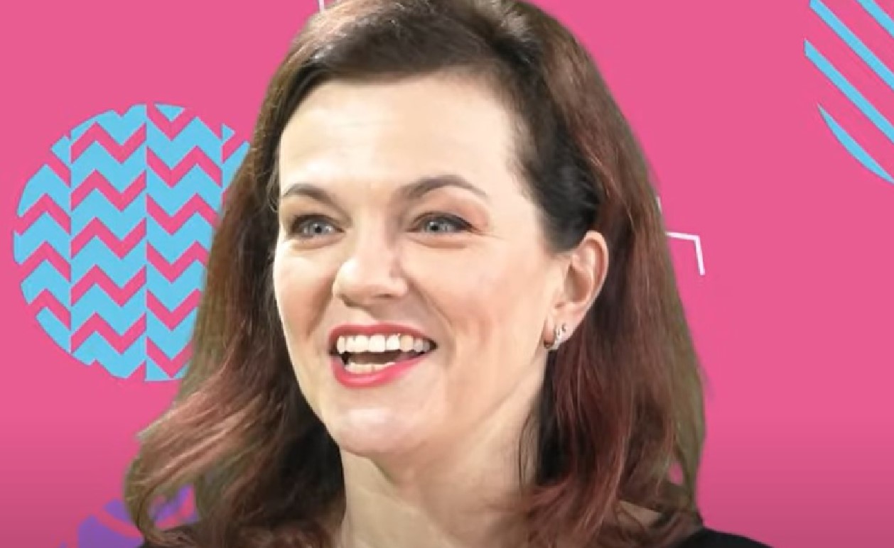 Marta Jandová slaví 49. narozeniny: Zpěvačka sdílela archivní fotografii se svou maminkou