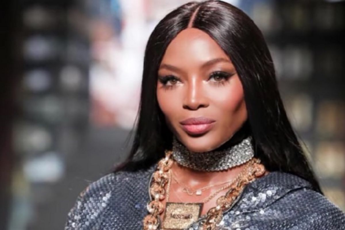 je-to-kopie-sv-maminky-53let-supermodelka-naomi-campbell-poprv