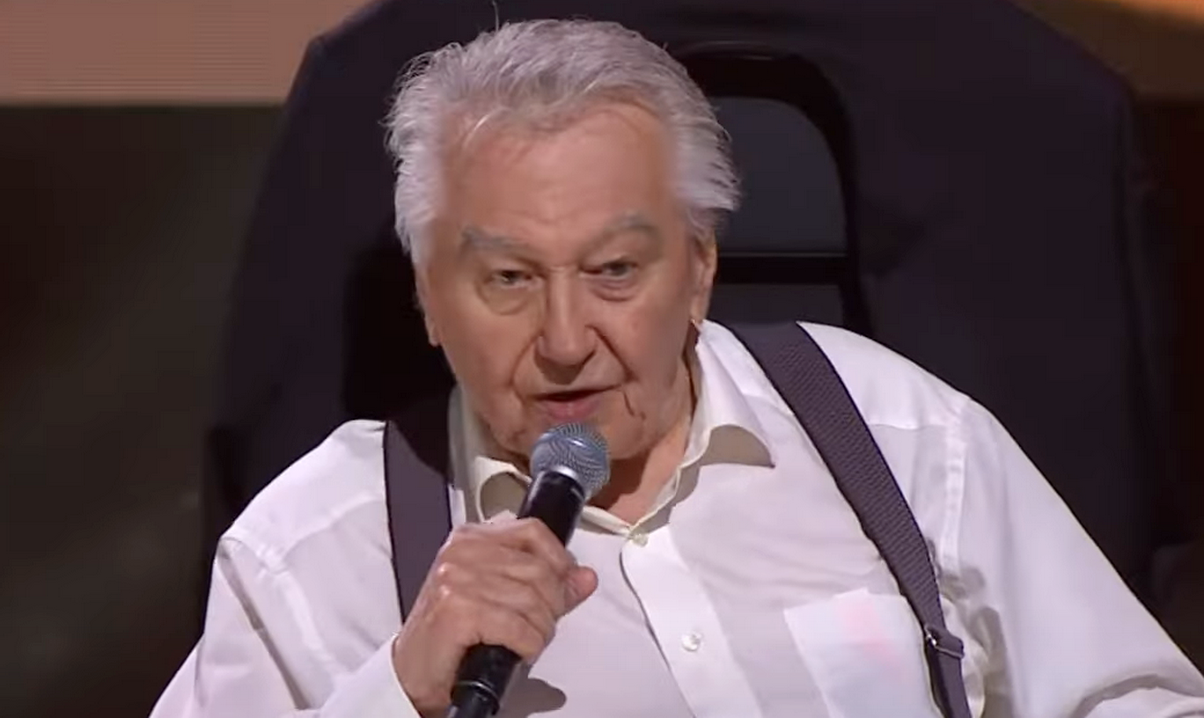 92letý Josef Zíma po operaci nohy zůstává v nemocnici: Zpěvák promluvil o svém stavu a pocitech