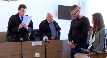 Rozsudek za incident s dívkami před barem: Policista a jeho partnerka dostali podmínku